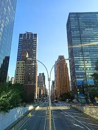 100 United Nations Plaza