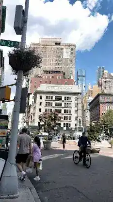 16 Madison Square West