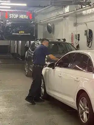 220 W 26th St Garage