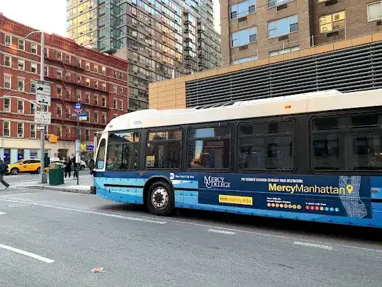 2nd Ave & E 86th St