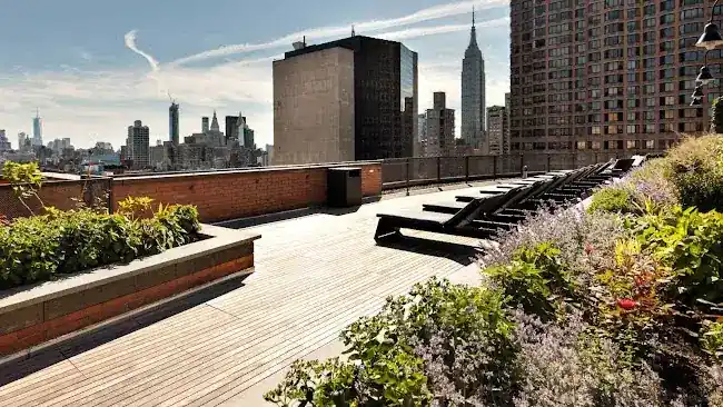 300 East 39th Apartments