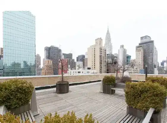 301 E 45 St Condo