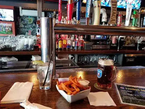 3308 Eats N Drinks