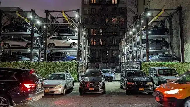 375 Lafayette St Parking
