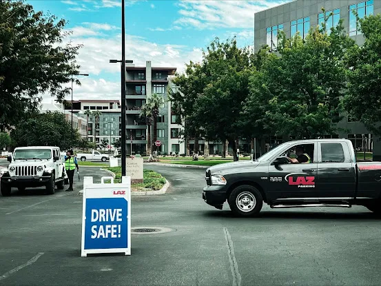 415 8th Ave Parking
