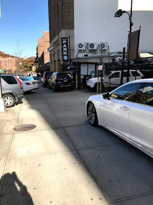 4388 Broadway Parking