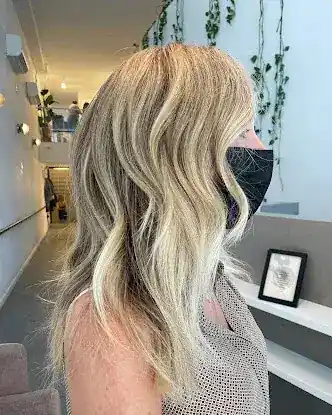 4708 Salon