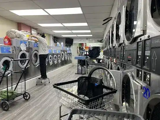 501 chen up & up laundromat and dry cleaner