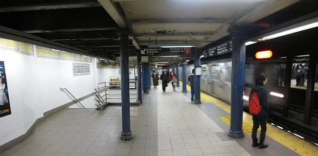 59 St - Lexington Av Station