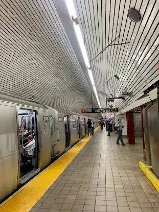 5 Av/53 St
