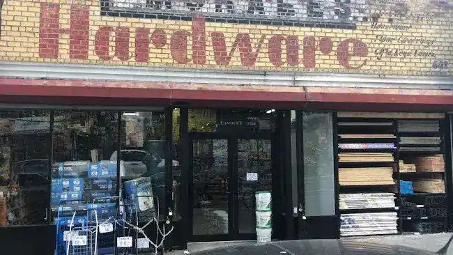 642 Melrose Hardware