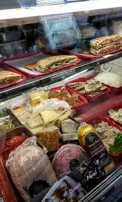 72nd Gourmet Deli