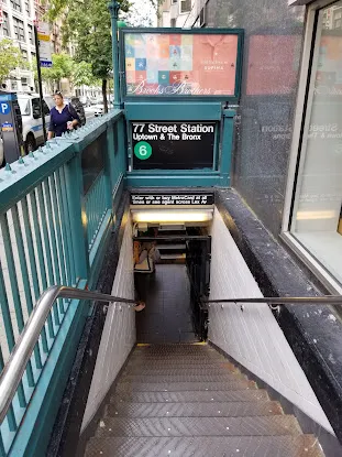 77 St
