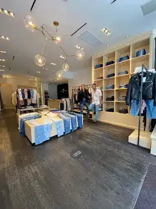 7 For All Mankind