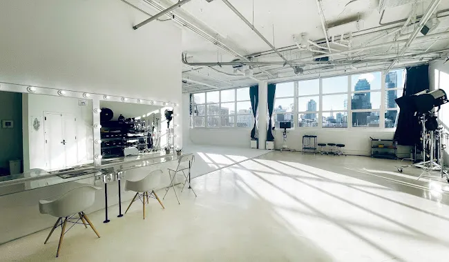 7 Line Studio