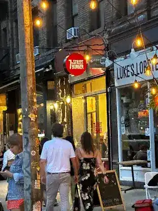 7th Street Burger Upper West Side