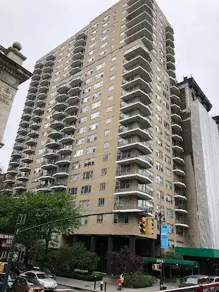 80 Central Park W Garage