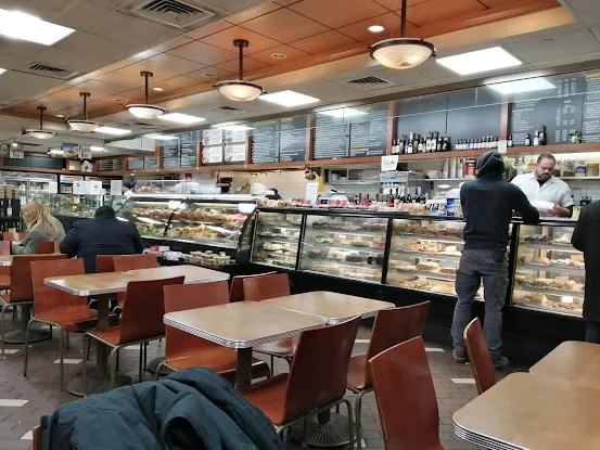 810 Deli & Cafe