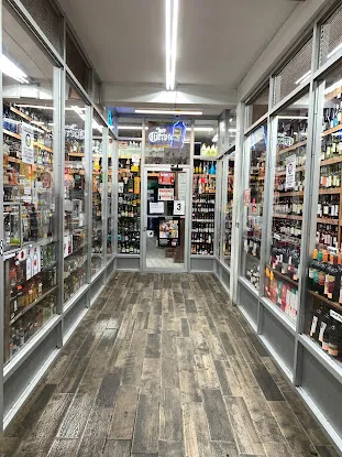 8th Av Wines & Liquors