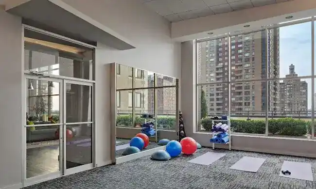 90W Luxury Apartments