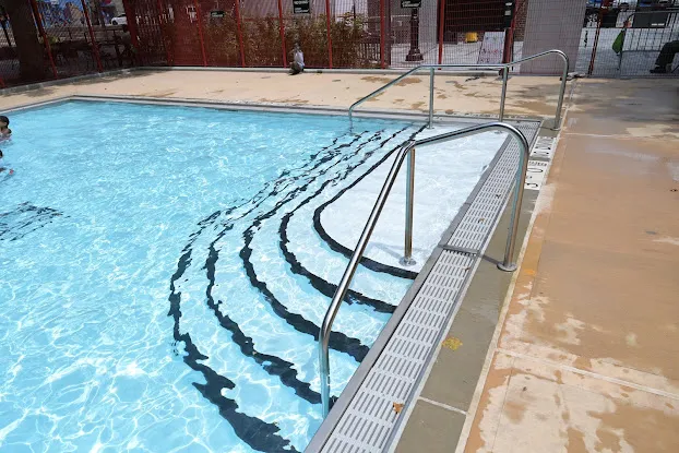 Abe Lincoln Mini Pool