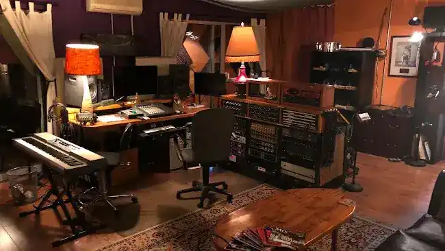 ABGR Recording Studio (A Bloody Good Record)