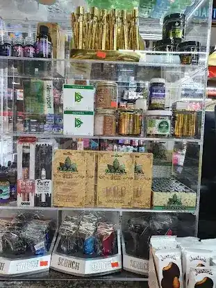 AKS SMOKE & VAPE SHOP ( e cigarettes / tobacco)