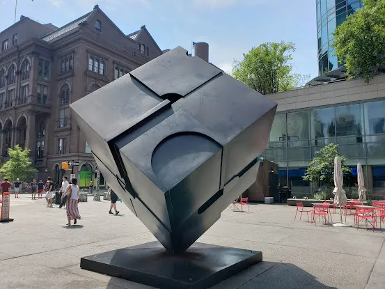 Alamo / Astor Place Cube