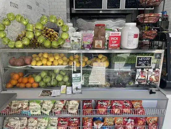 Alba's Juice Bar