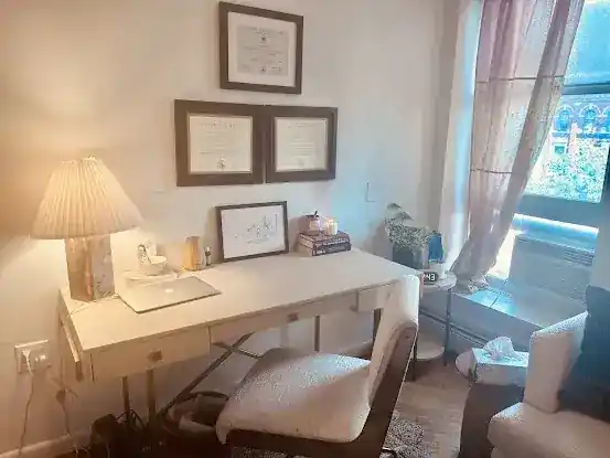 Alexandra Young Psychotherapy