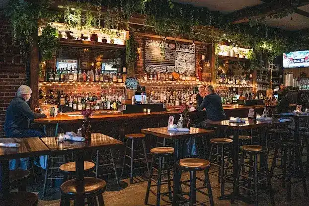 Alfie's Kitchen & Craft Beer Bar