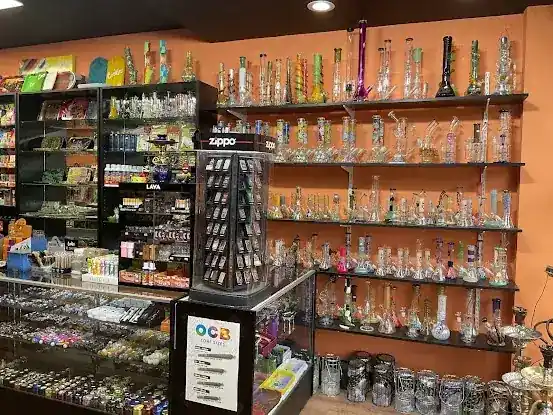 Amigo Smoke Shop 4