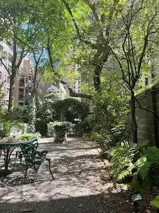 Amster Yard