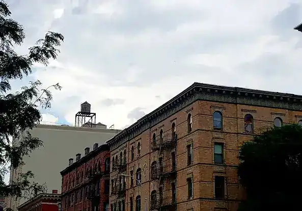 Amsterdam Av/W 81 St