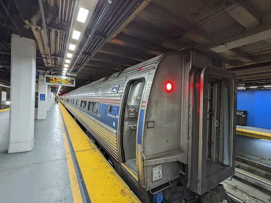 Amtrak Metropolitan Lounge