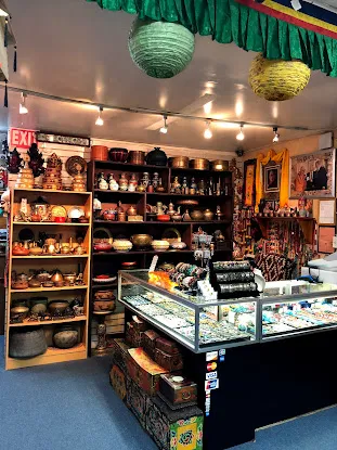 Antique store-Kyichu Tibetan Handicrafts
