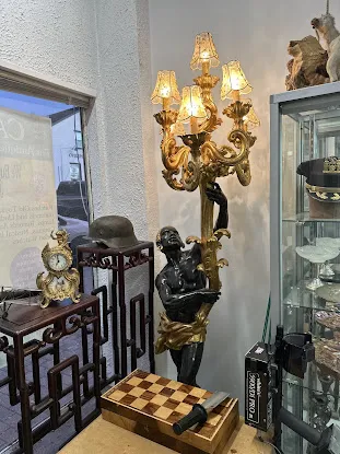 Antiques & Collectibles Buyers, LLC