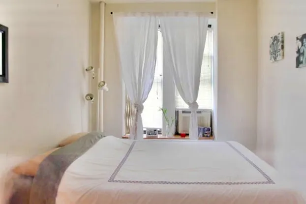 Apartment Room in Times Square