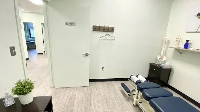 Apex Acupuncture and Chiropractic - Downtown FIDI