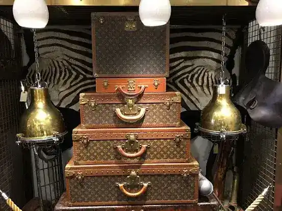 aptiques Modern
