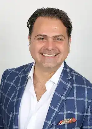 Armen Azarnia, Real Estate Broker