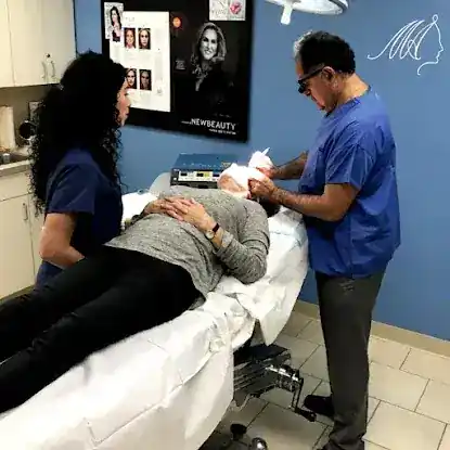 Asaadi Plastic Surgery - Dr. Mokhtar Asaadi