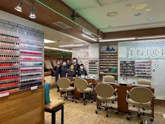 B Bi Too Nails