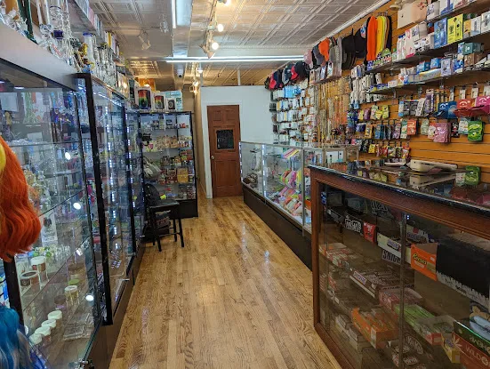Bashira Jewelry & Piercing