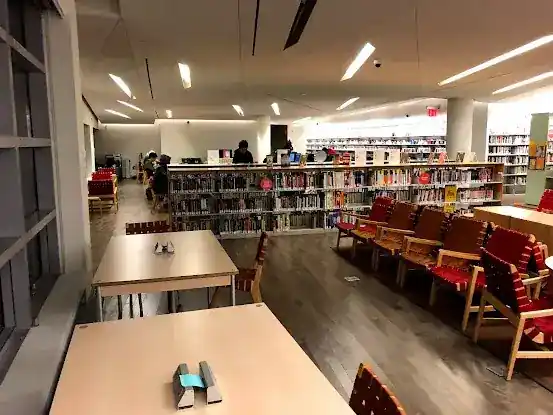 Battery Park City Library