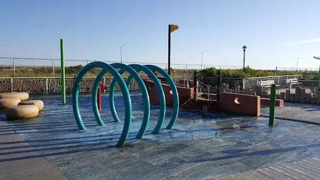 Beach 30th Street Playground
