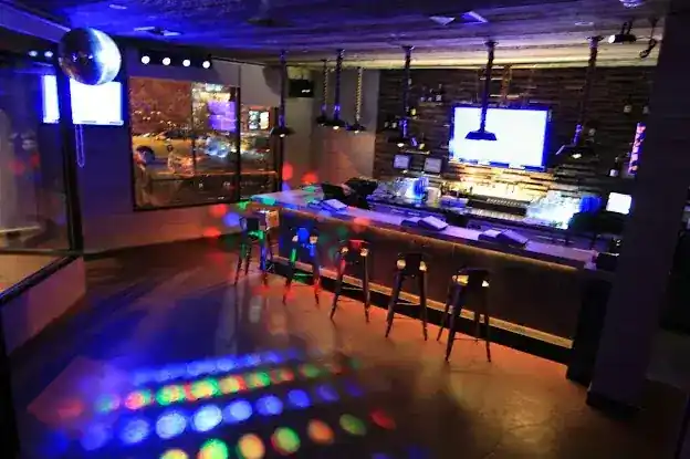 Beats Karaoke Cafe