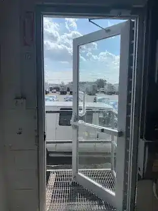 BKY Windows Doors & Glass Inc. 金城铝门窗玻璃批发公司