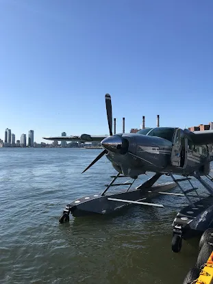 BLADE Aqua Lounge