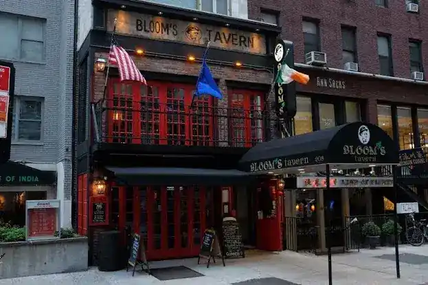 Bloom's Tavern